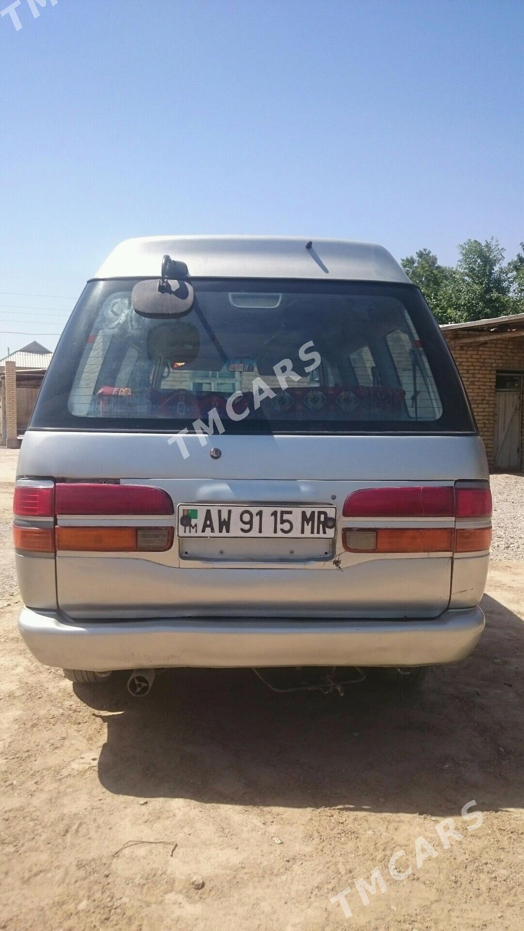 Toyota Hiace 1992 - 25 000 TMT - Мургап - img 4