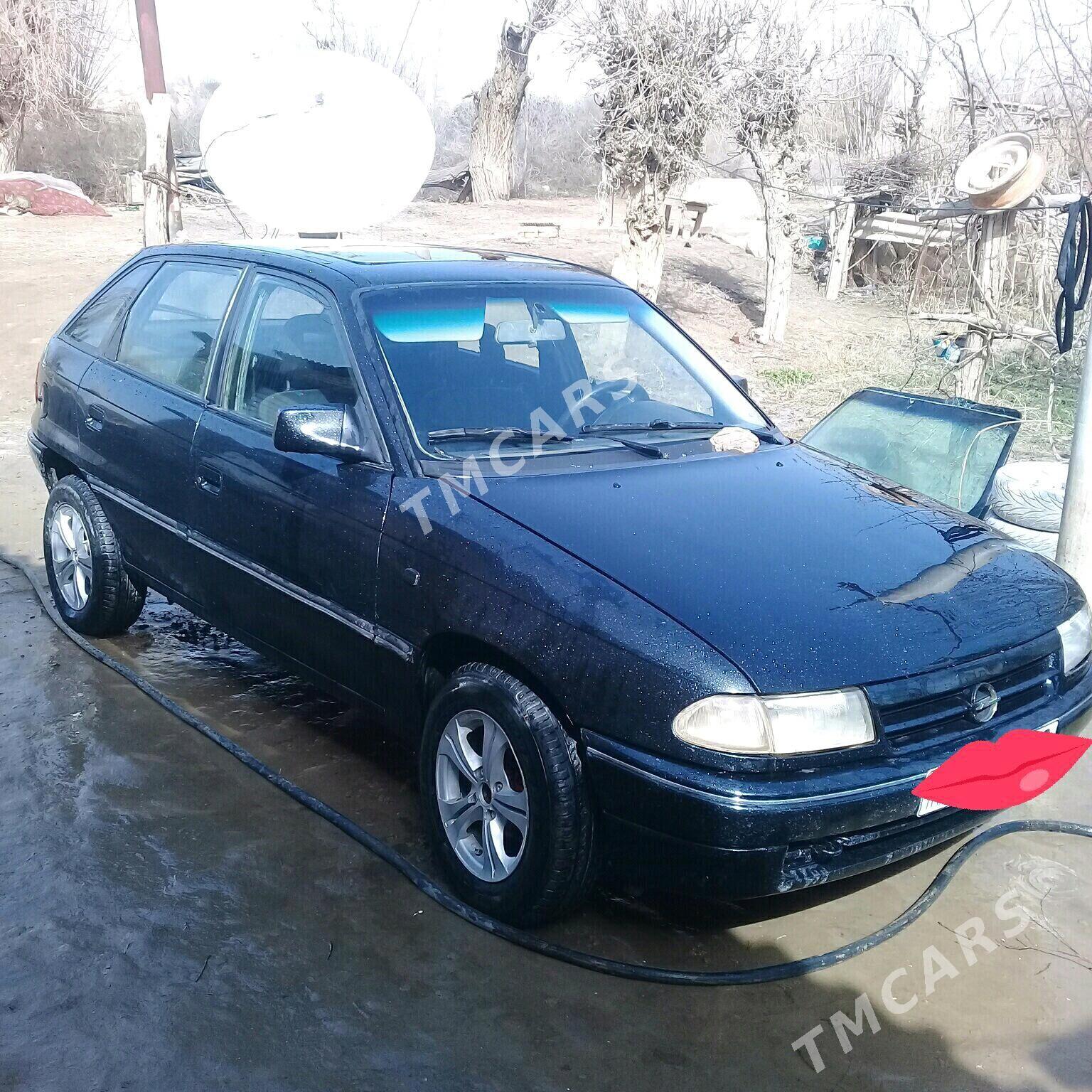 Opel Astra 1995 - 25 000 TMT - Халач - img 2