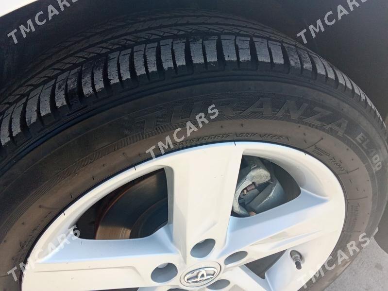Toyota Camry 2014 - 250 000 TMT - Мары - img 3