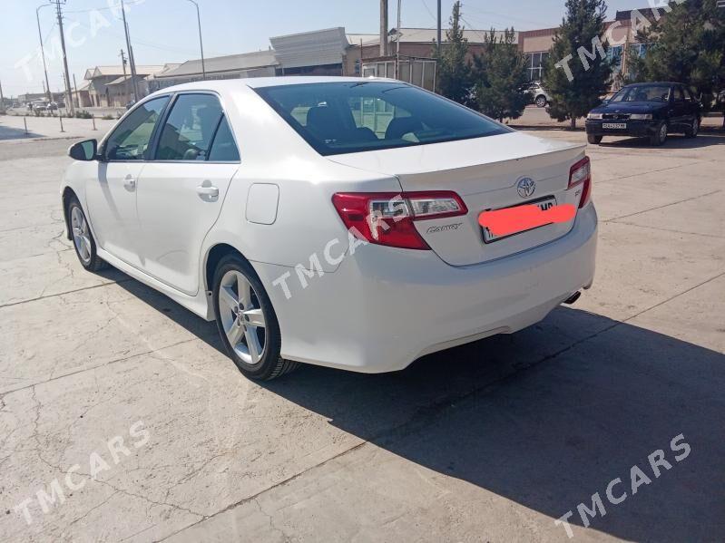 Toyota Camry 2014 - 250 000 TMT - Мары - img 7