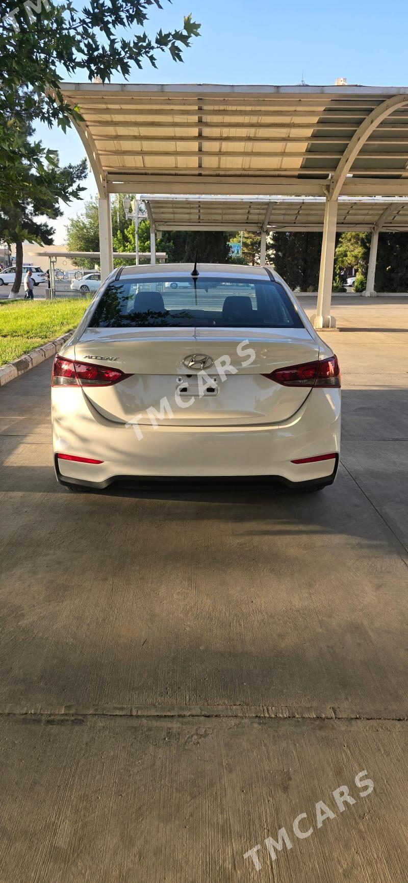 Hyundai Accent 2022 - 220 000 TMT - Мары - img 2