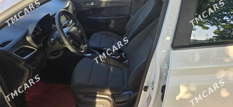 Hyundai Accent 2022 - 220 000 TMT - Мары - img 5