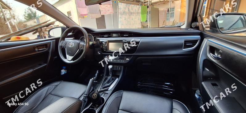 Toyota Corolla 2016 - 225 000 TMT - Кëши - img 9