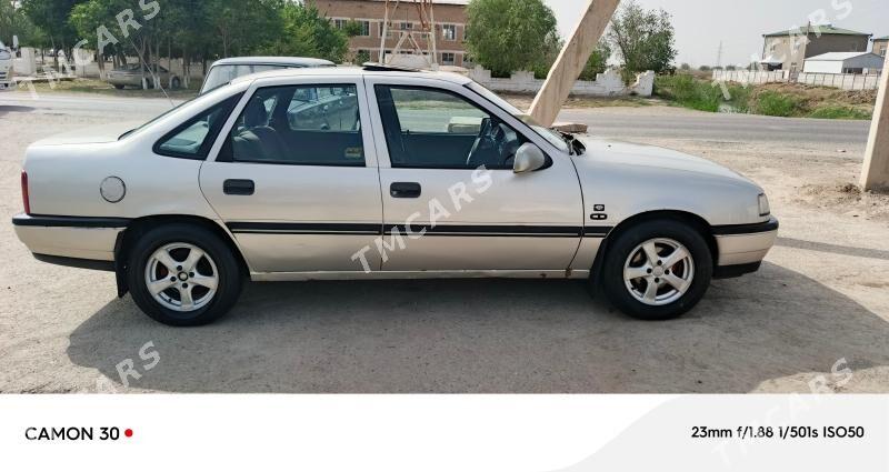 Opel Vectra 1992 - 40 000 TMT - Murgap - img 1