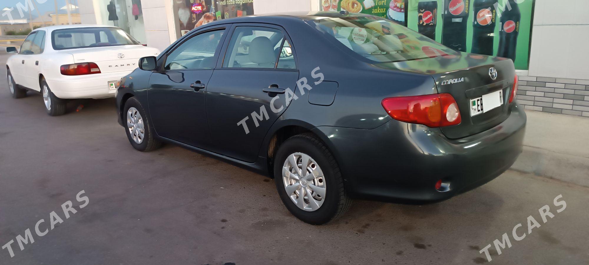 Toyota Corolla 2010 - 135 000 TMT - Векильбазар - img 4