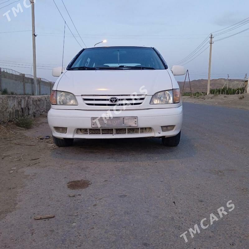 Toyota Sienna 2002 - 140 000 TMT - Magtymguly - img 4