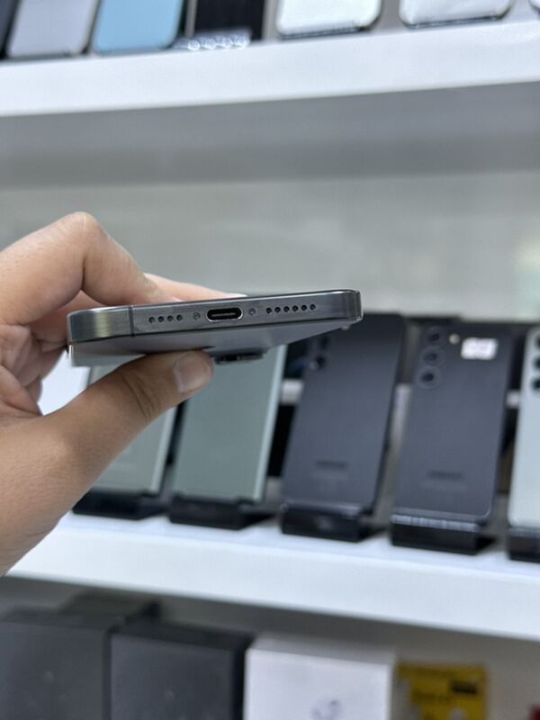 iPhone 15 Pro Max 256 - Aşgabat - img 2