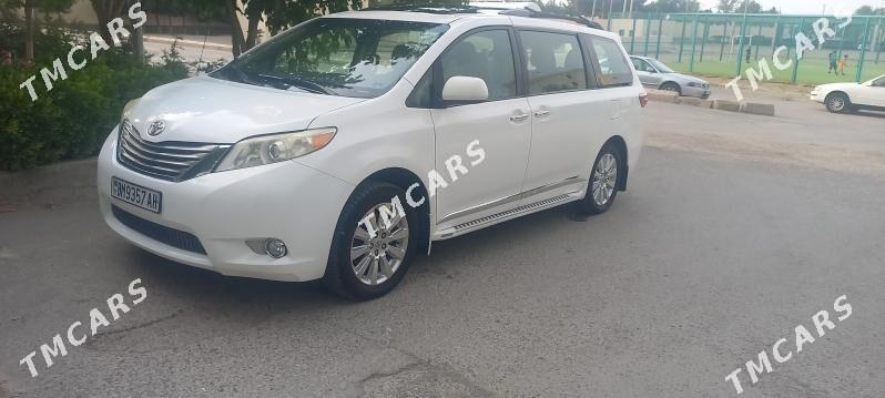 Toyota Sienna 2014 - 340 000 TMT - Aşgabat - img 8