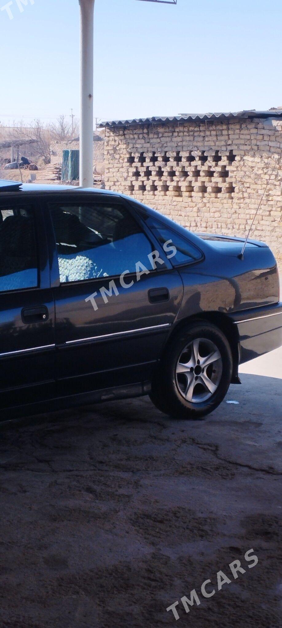 Opel Vectra 1990 - 44 000 TMT - Саят - img 2