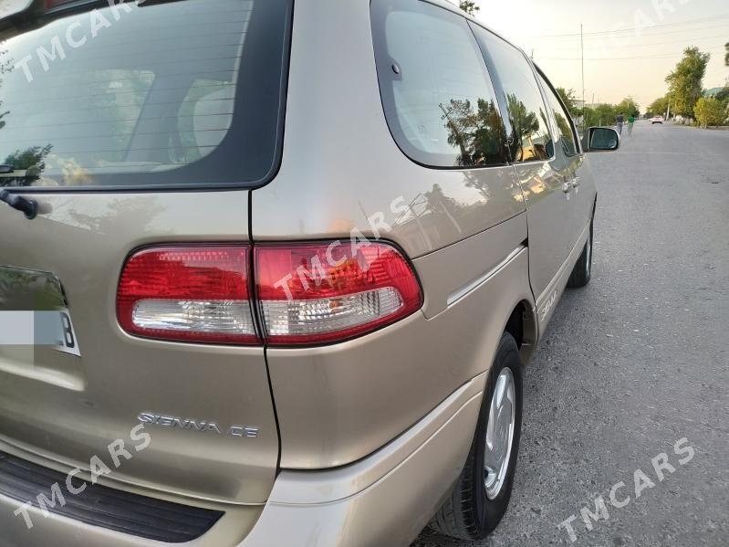 Toyota Sienna 2002 - 165 000 TMT - Türkmenabat - img 2