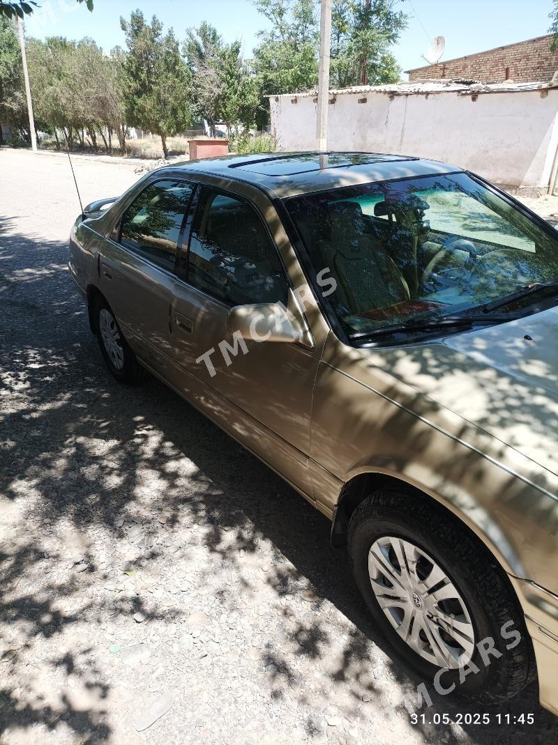 Toyota Camry 1998 - 120 000 TMT - Тагтабазар - img 5