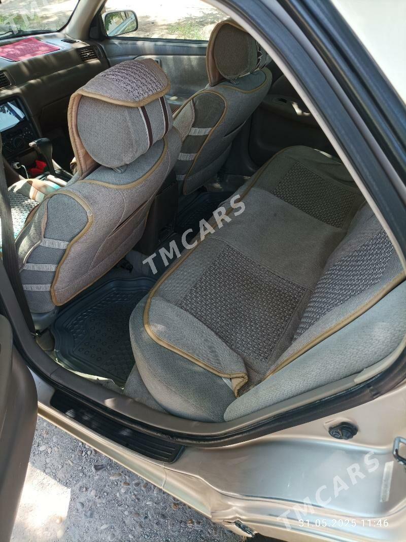 Toyota Camry 1998 - 120 000 TMT - Тагтабазар - img 4
