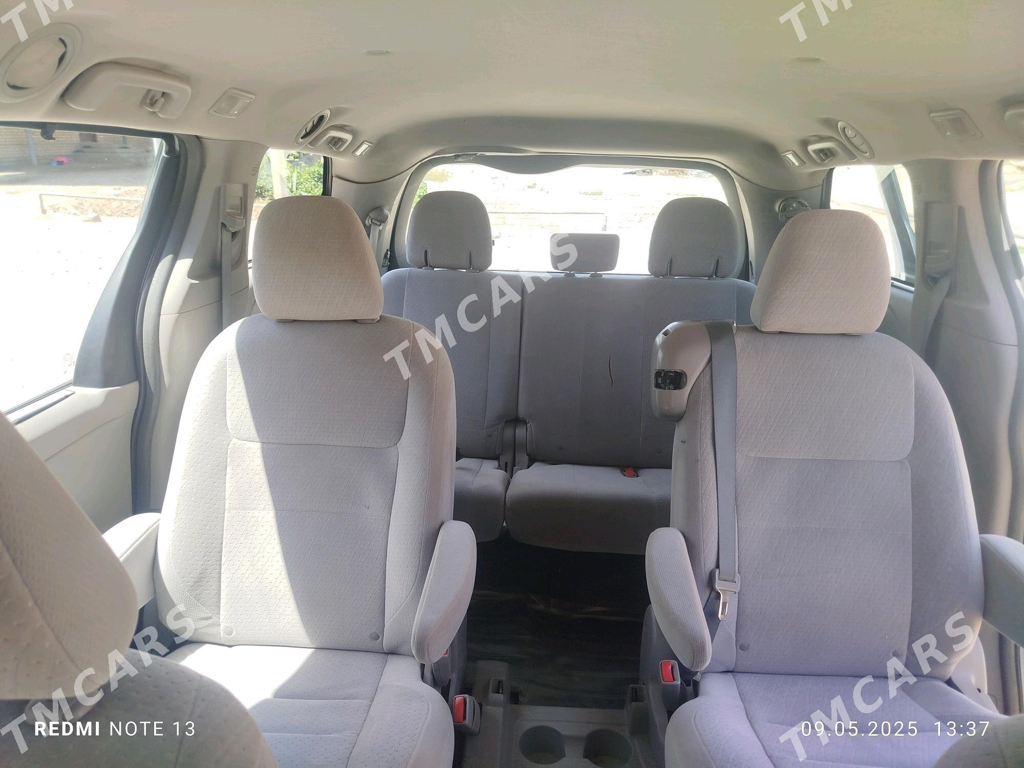 Toyota Sienna 2016 - 310 000 TMT - Мары - img 9