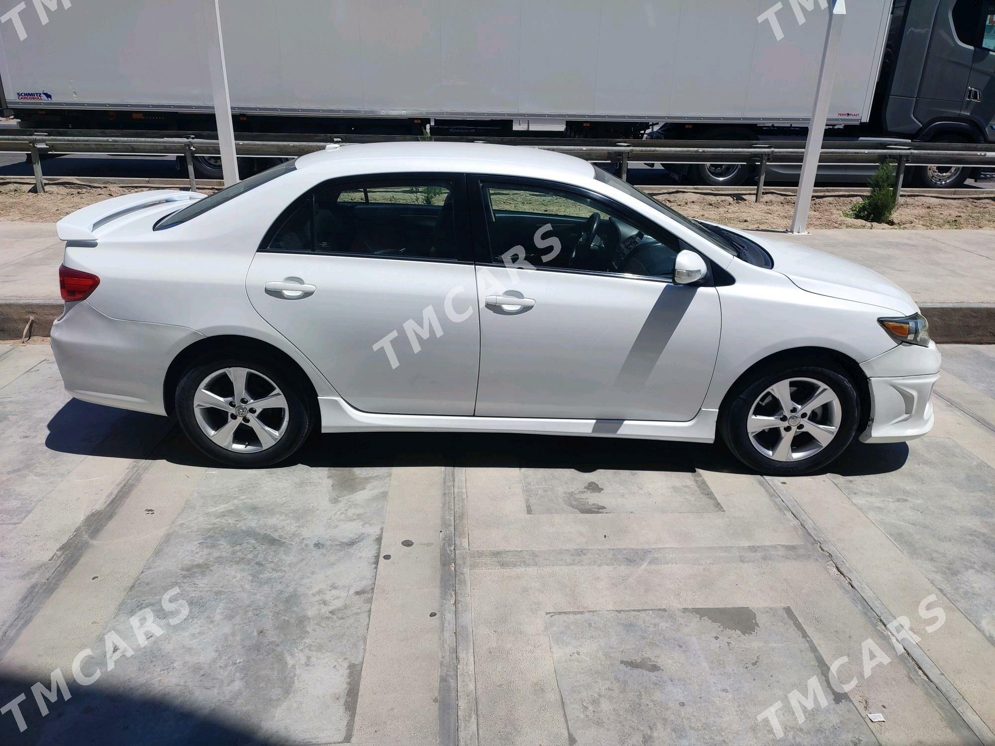 Toyota Corolla 2013 - 180 000 TMT - Мары - img 3