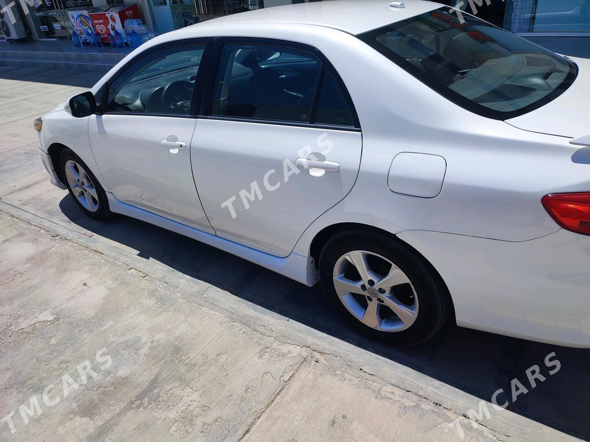Toyota Corolla 2013 - 180 000 TMT - Мары - img 4