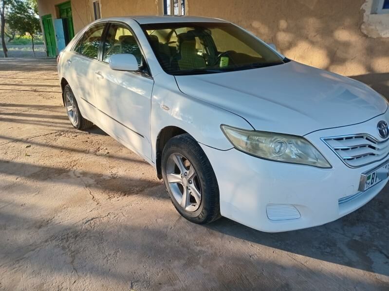 Toyota Camry 2010 - 136 000 TMT - Кёнеургенч - img 5