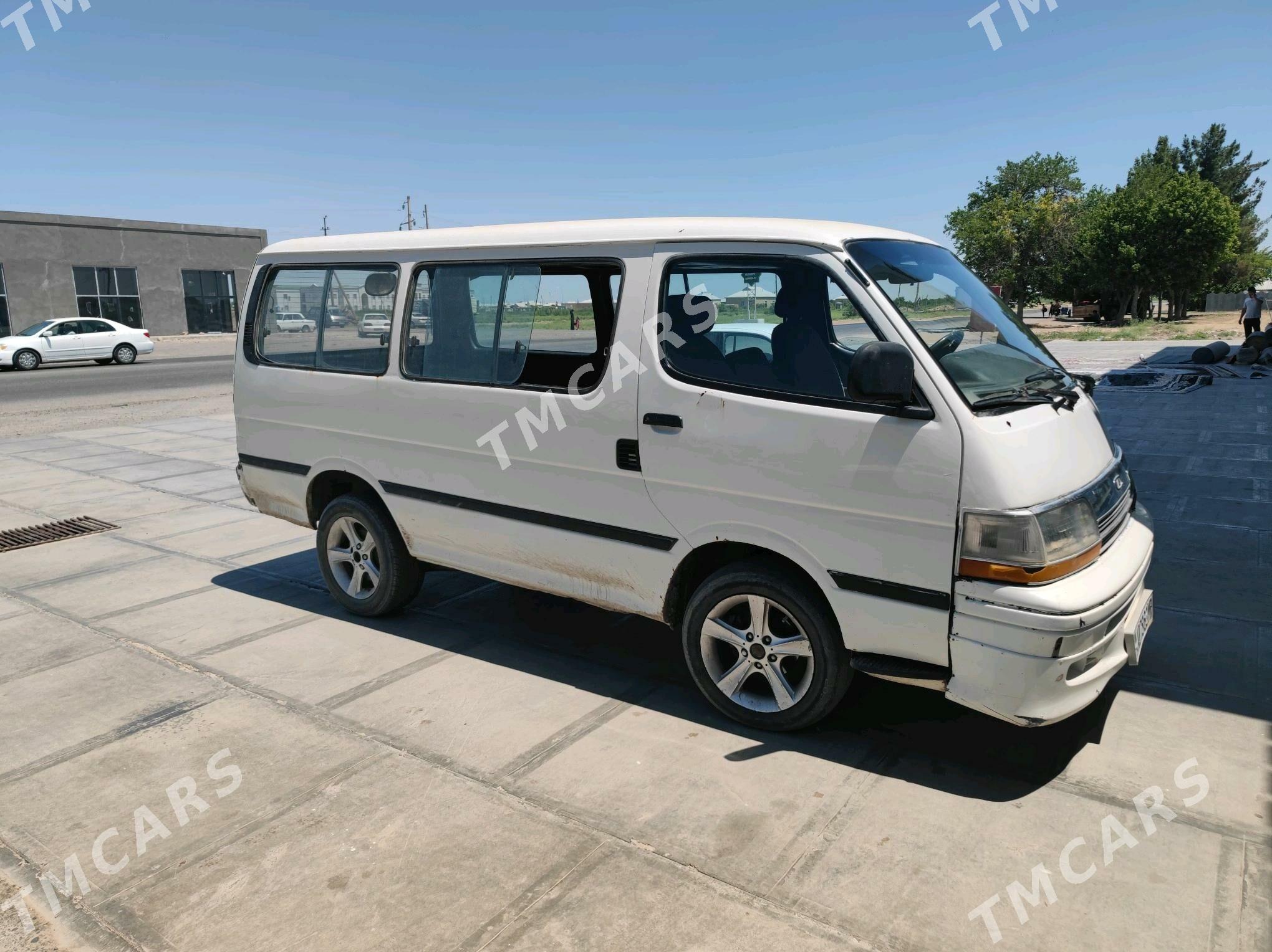 Toyota Hiace 1990 - 45 000 TMT - Сакарчага - img 3