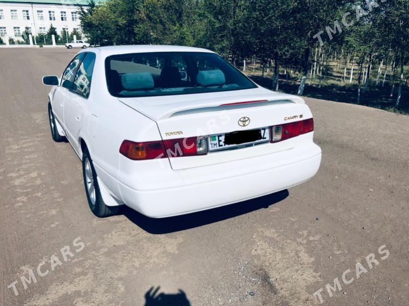Toyota Camry 2000 - 128 000 TMT - Кёнеургенч - img 7
