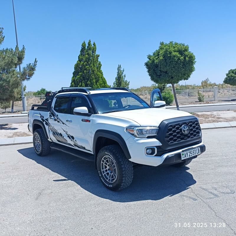 Toyota Tacoma 2018 - 460 000 TMT - Türkmenabat - img 9