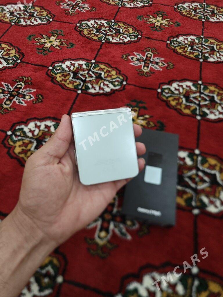 Samsung Z Flip 5 8/256 - Bagyr - img 2