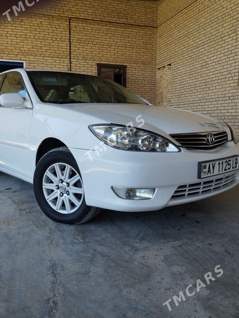 Toyota Camry 2005 - 170 000 TMT - Dänew - img 4