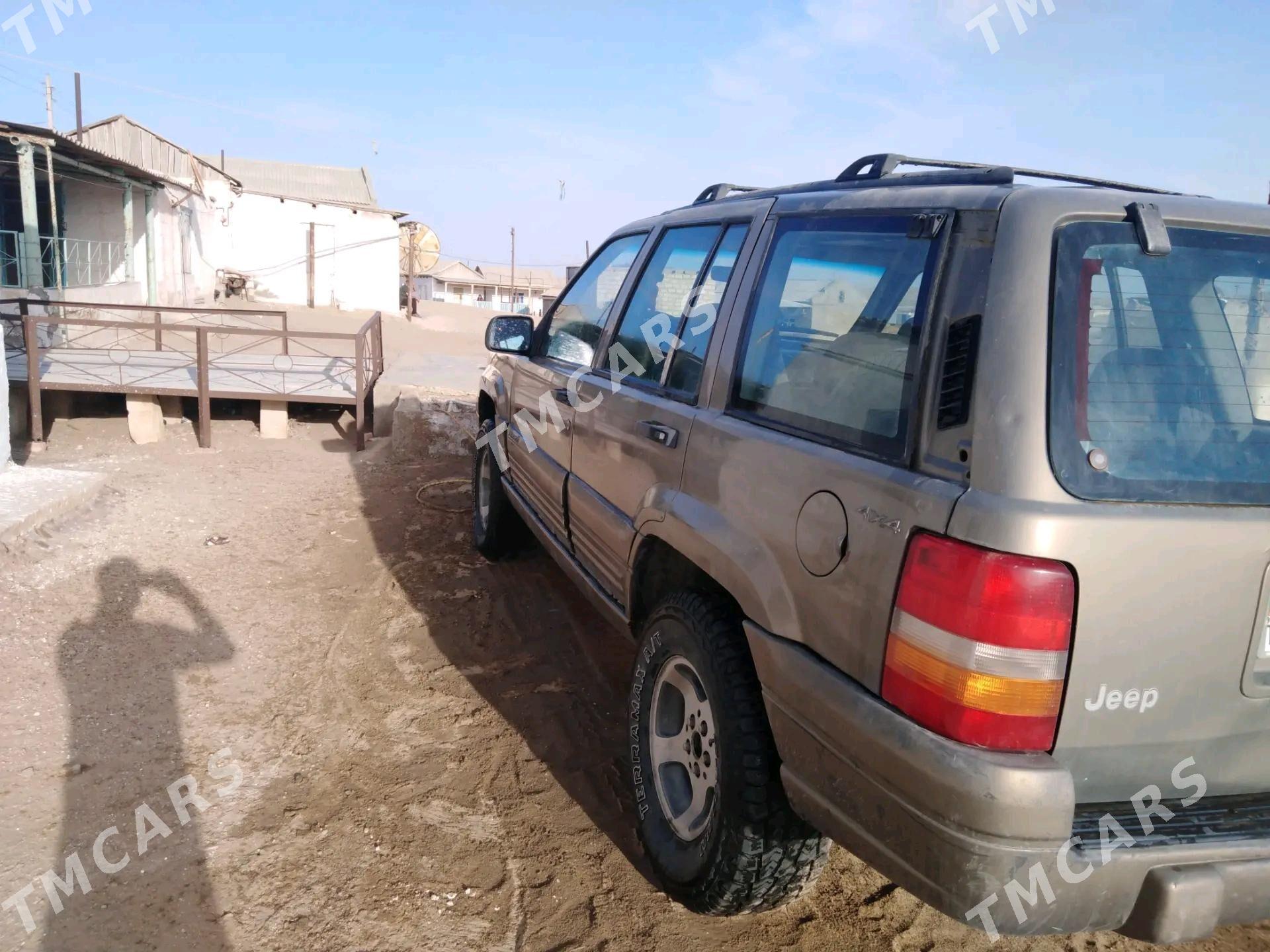 Jeep Grand Cherokee 1998 - 50 000 TMT - Балканабат - img 3
