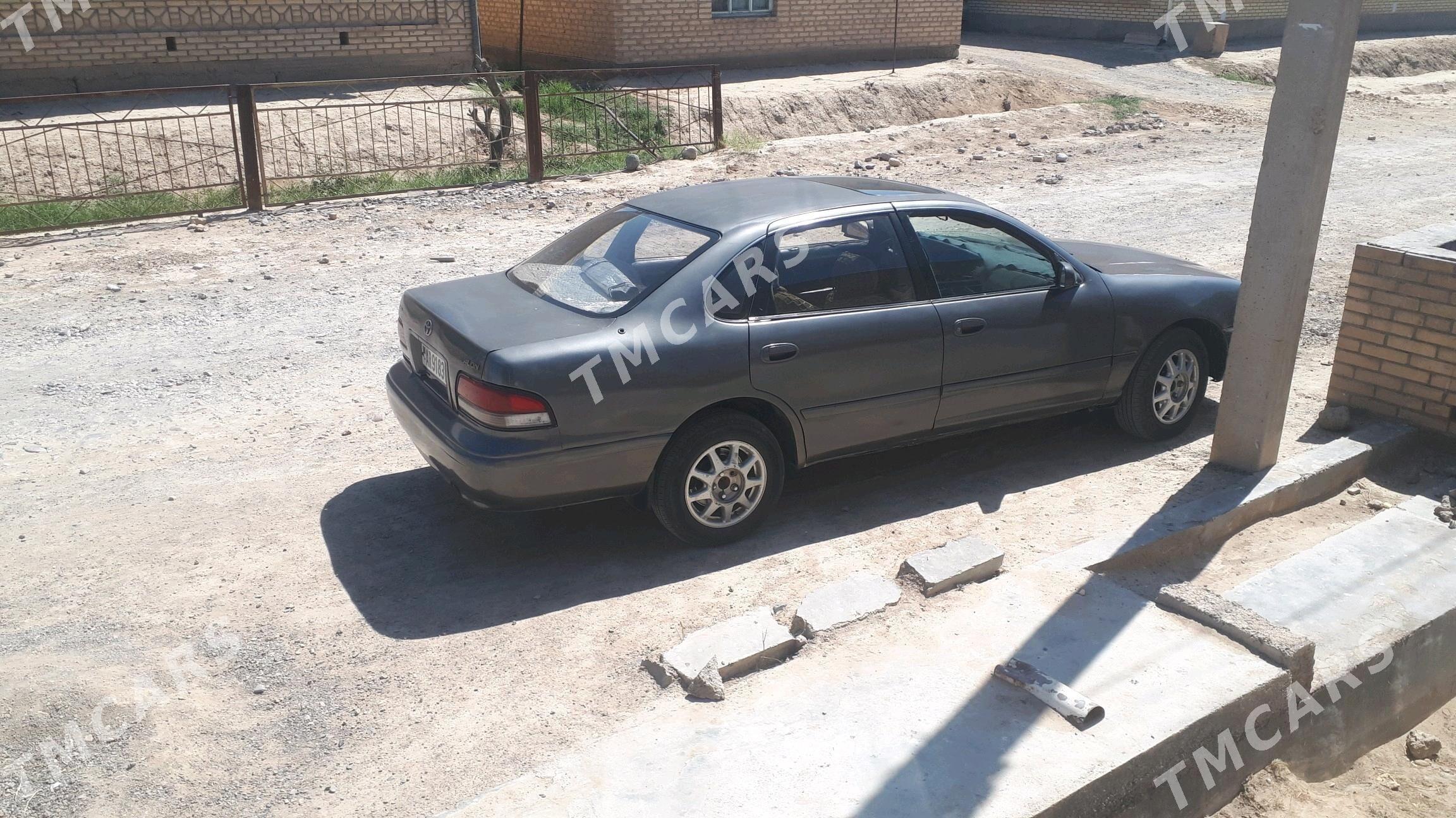 Toyota Avalon 1995 - 75 000 TMT - Векильбазар - img 2