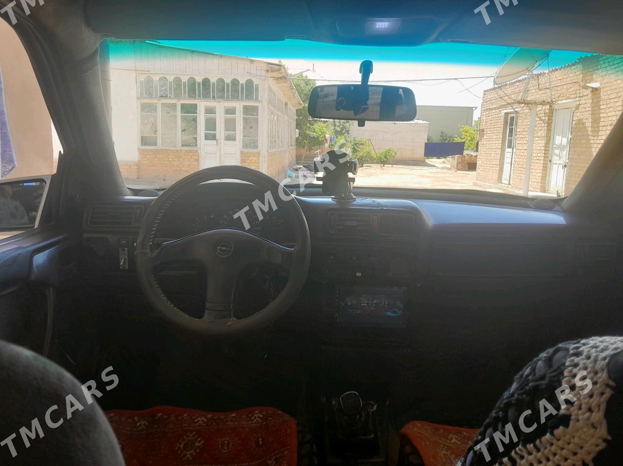 Opel Vectra 1992 - 33 000 TMT - Wekilbazar - img 7
