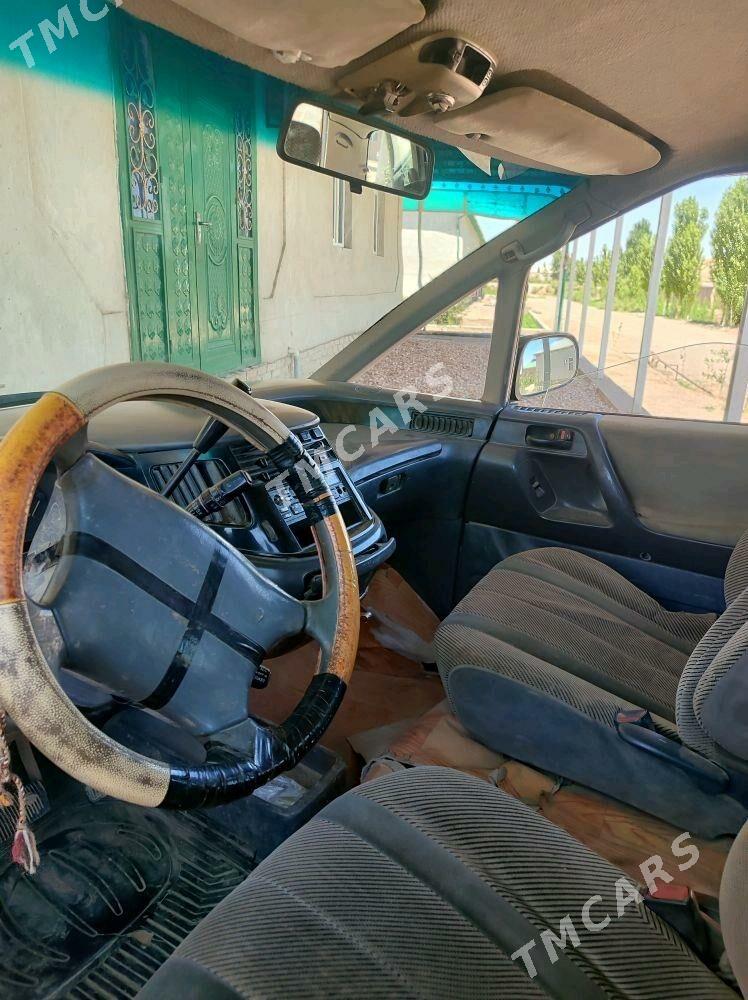 Toyota Previa 1993 - 60 000 TMT - Гурбансолтан Едже - img 5