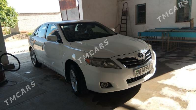 Toyota Camry 2010 - 141 000 TMT - Saýat - img 3