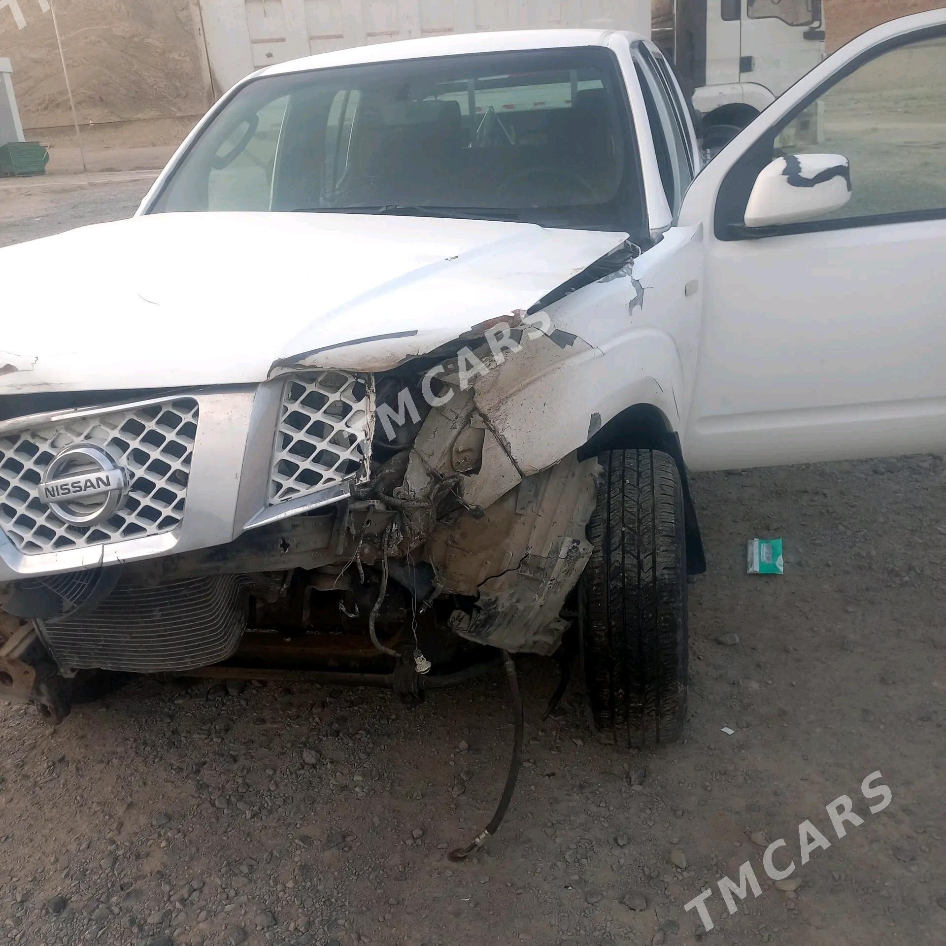 Nissan Navara 2011 - 105 000 TMT - Кака - img 2