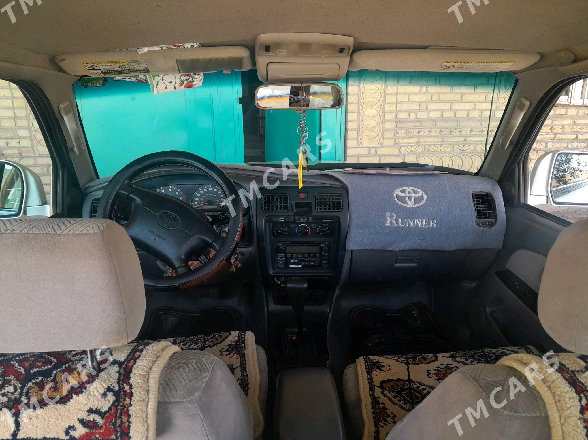 Toyota 4Runner 2002 - 150 000 TMT - Гороглы (Тагта) - img 3