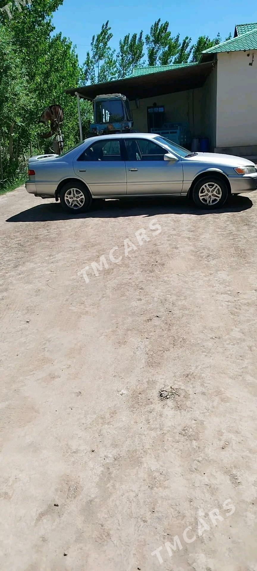 Toyota Camry 2001 - 160 000 TMT - Köneürgenç - img 3
