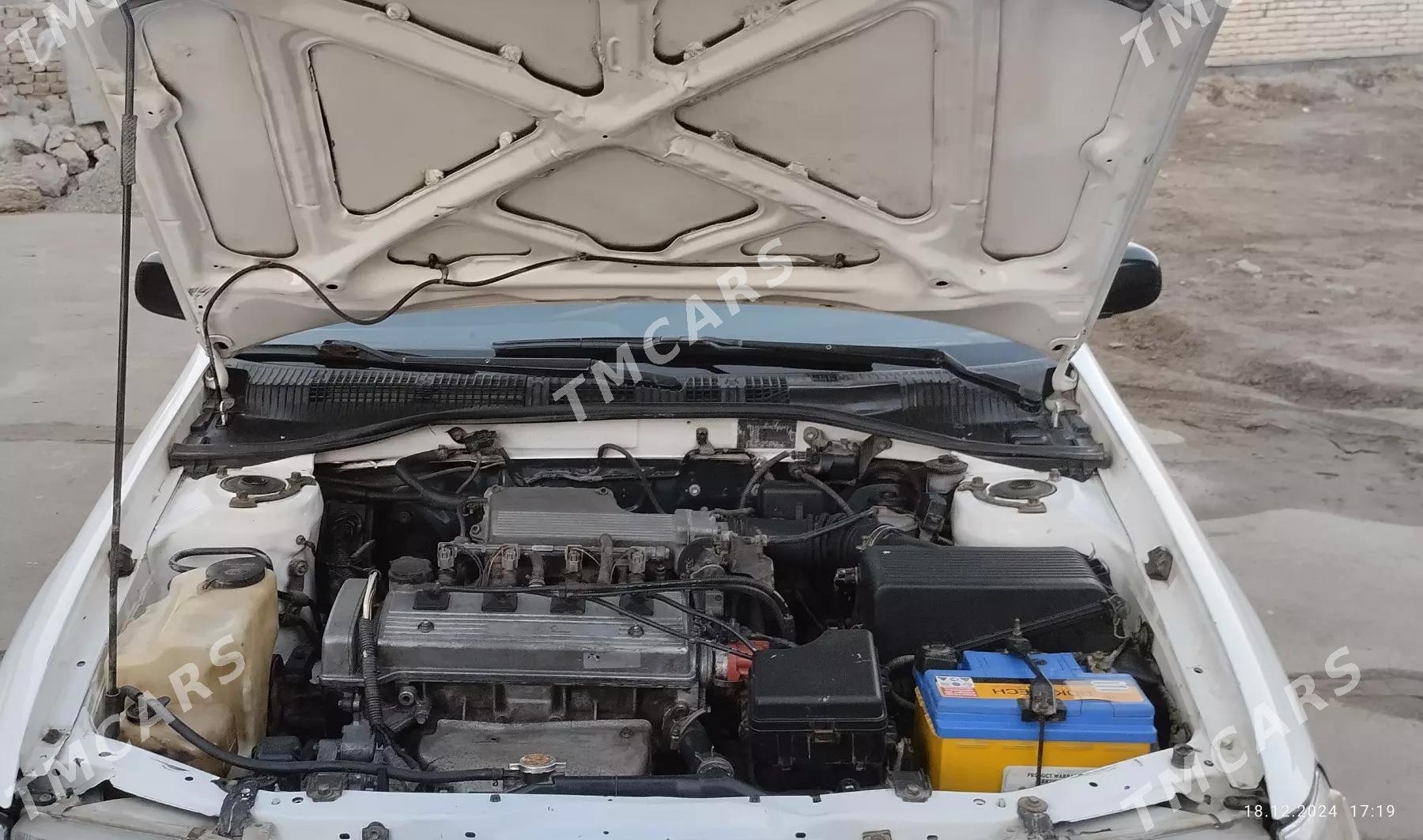 Toyota Carina 1995 - 75 000 TMT - Kerki - img 6