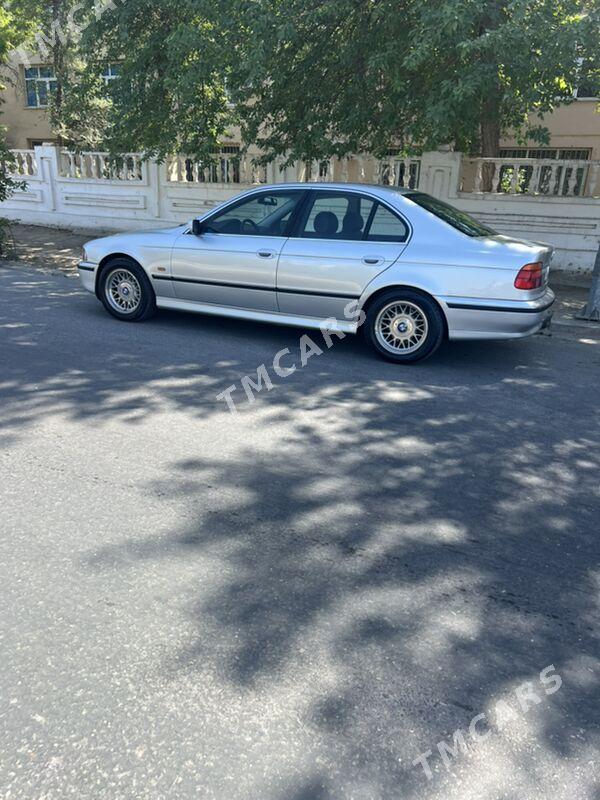 BMW E34 1999 - 110 000 TMT - Mary - img 4
