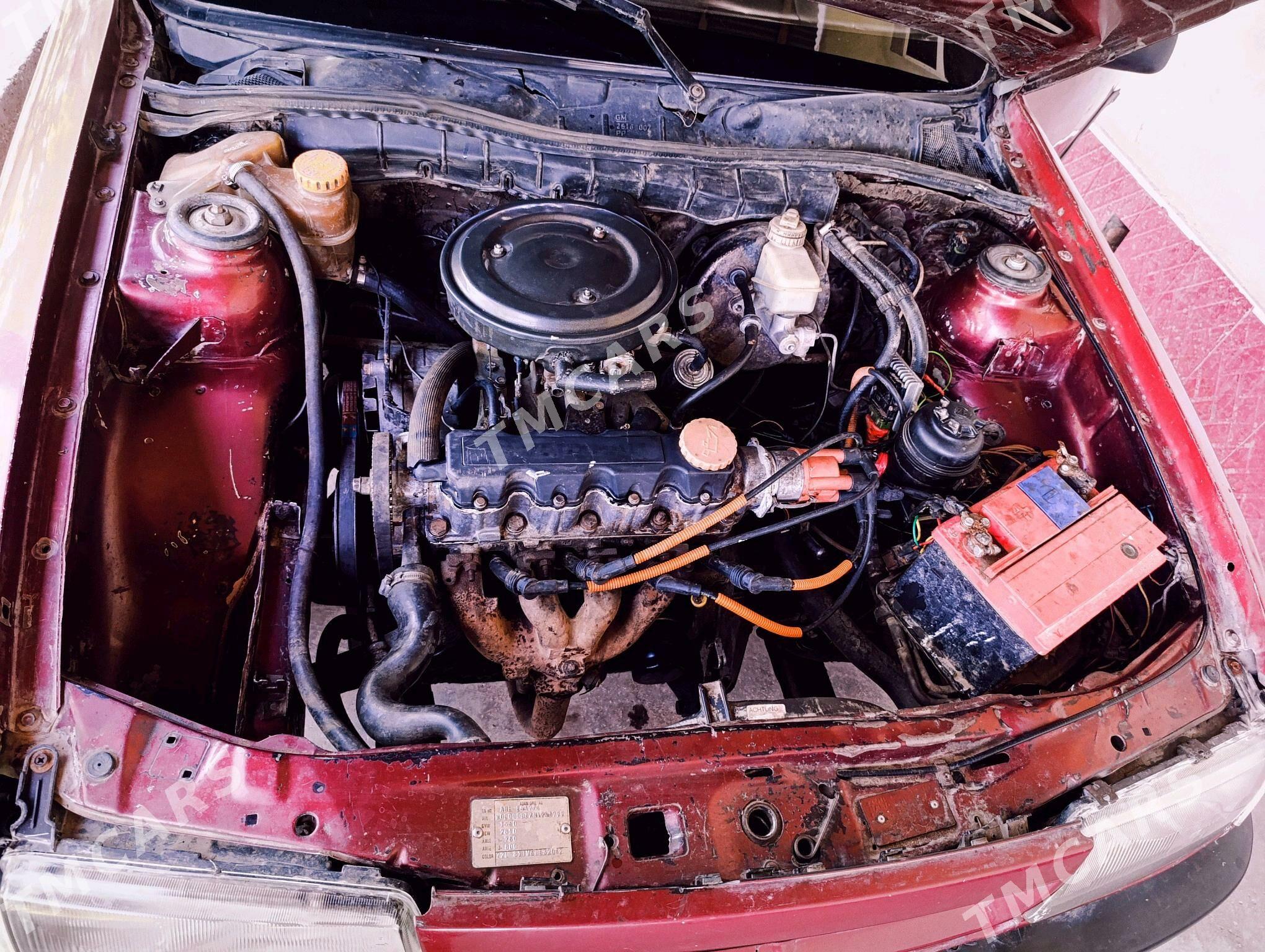 Opel Vectra 1992 - 25 000 TMT - Гурбансолтан Едже - img 2