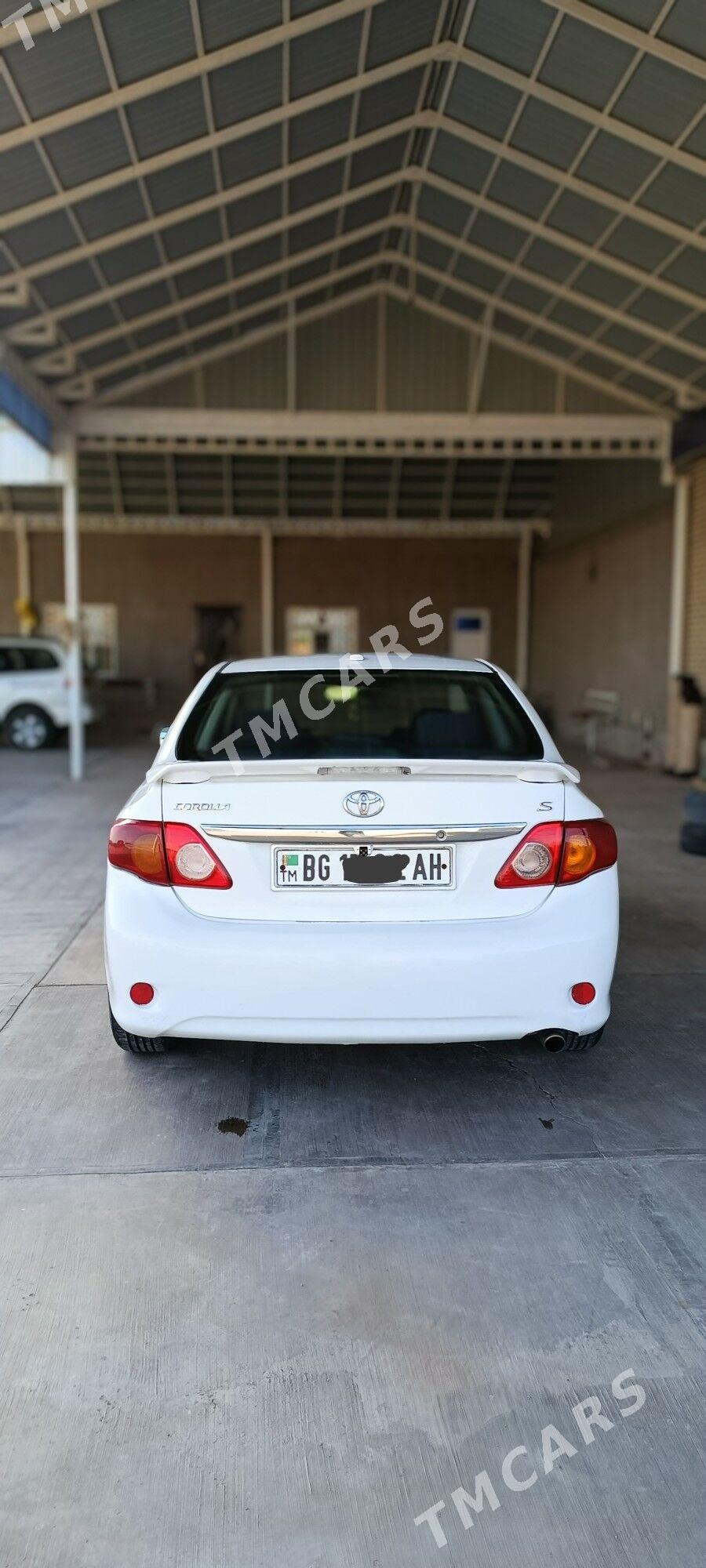 Toyota Corolla 2010 - 145 000 TMT - Ак-Бугдайский этрап - img 3