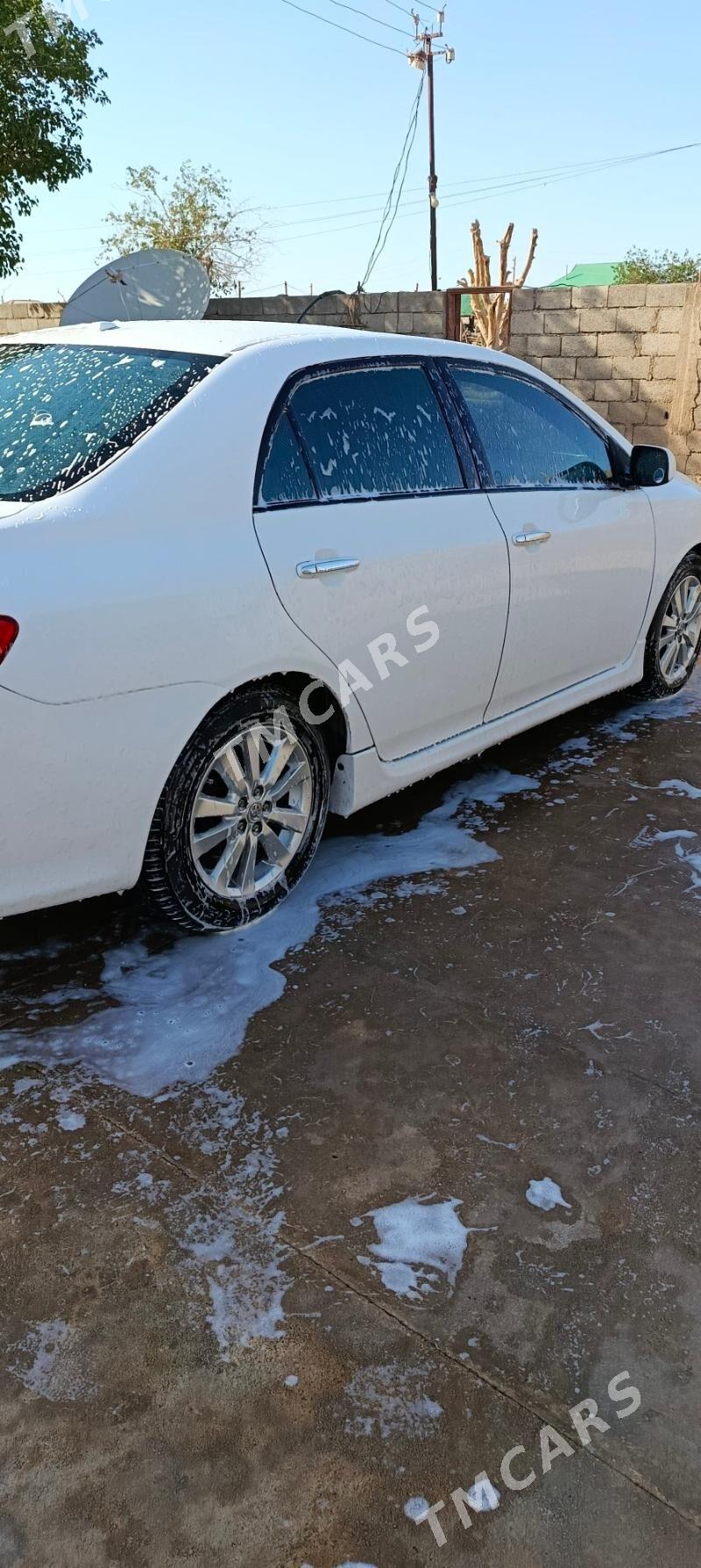 Toyota Corolla 2010 - 145 000 TMT - Ак-Бугдайский этрап - img 5