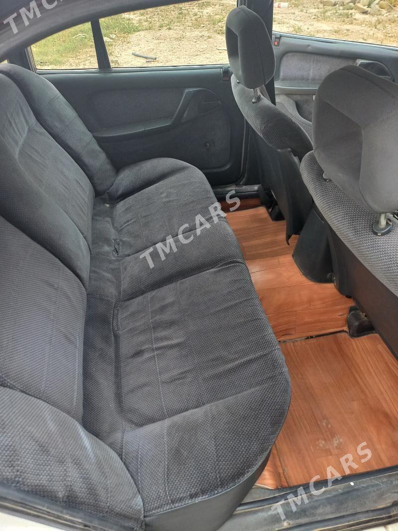 Opel Omega 1992 - 18 000 TMT - Махтумкули - img 6
