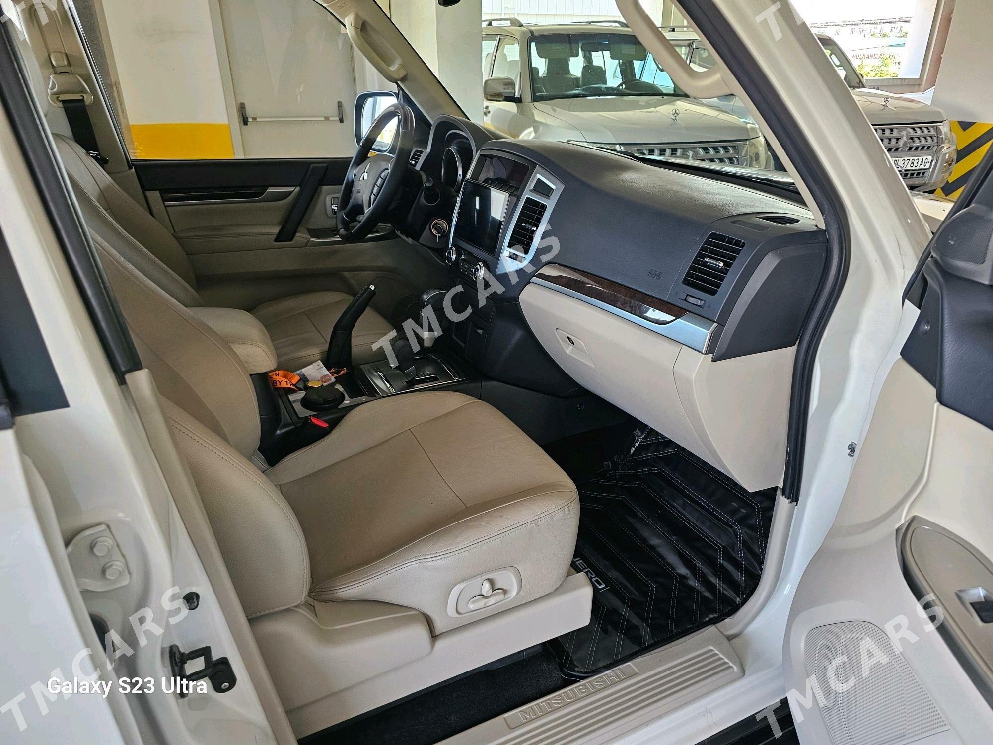 Mitsubishi Pajero 2015 - 308 000 TMT - Aşgabat - img 2