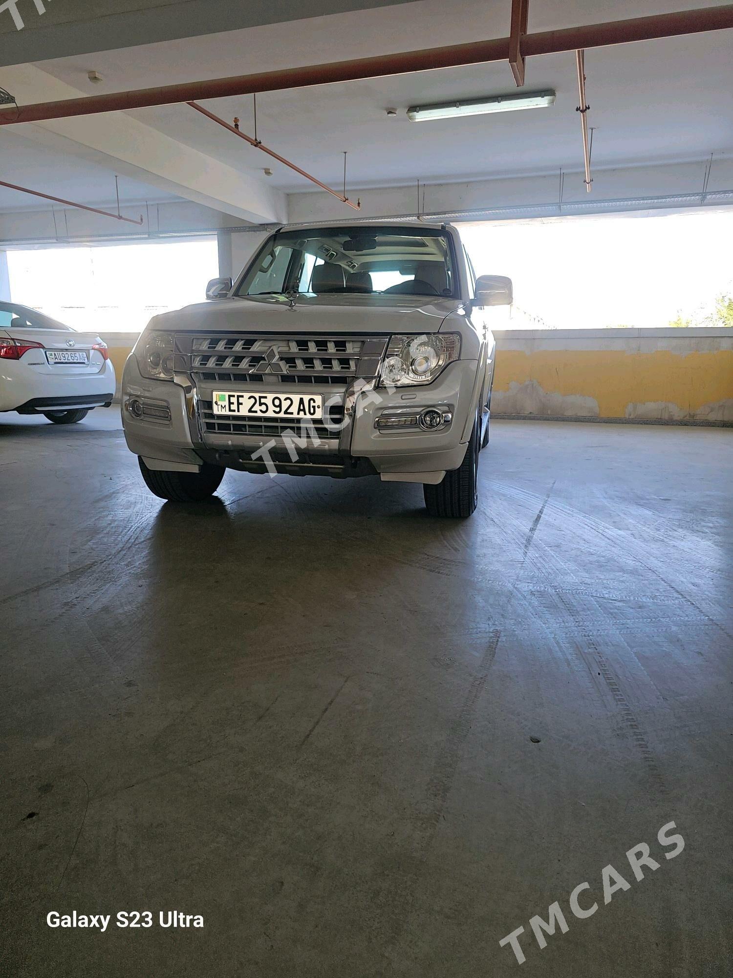 Mitsubishi Pajero 2015 - 308 000 TMT - Aşgabat - img 4
