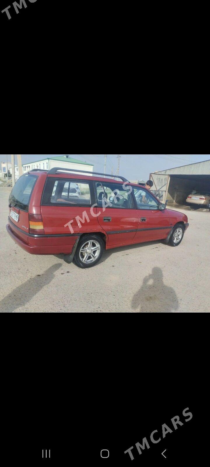 Opel Astra 1992 - 32 000 TMT - Мургап - img 7