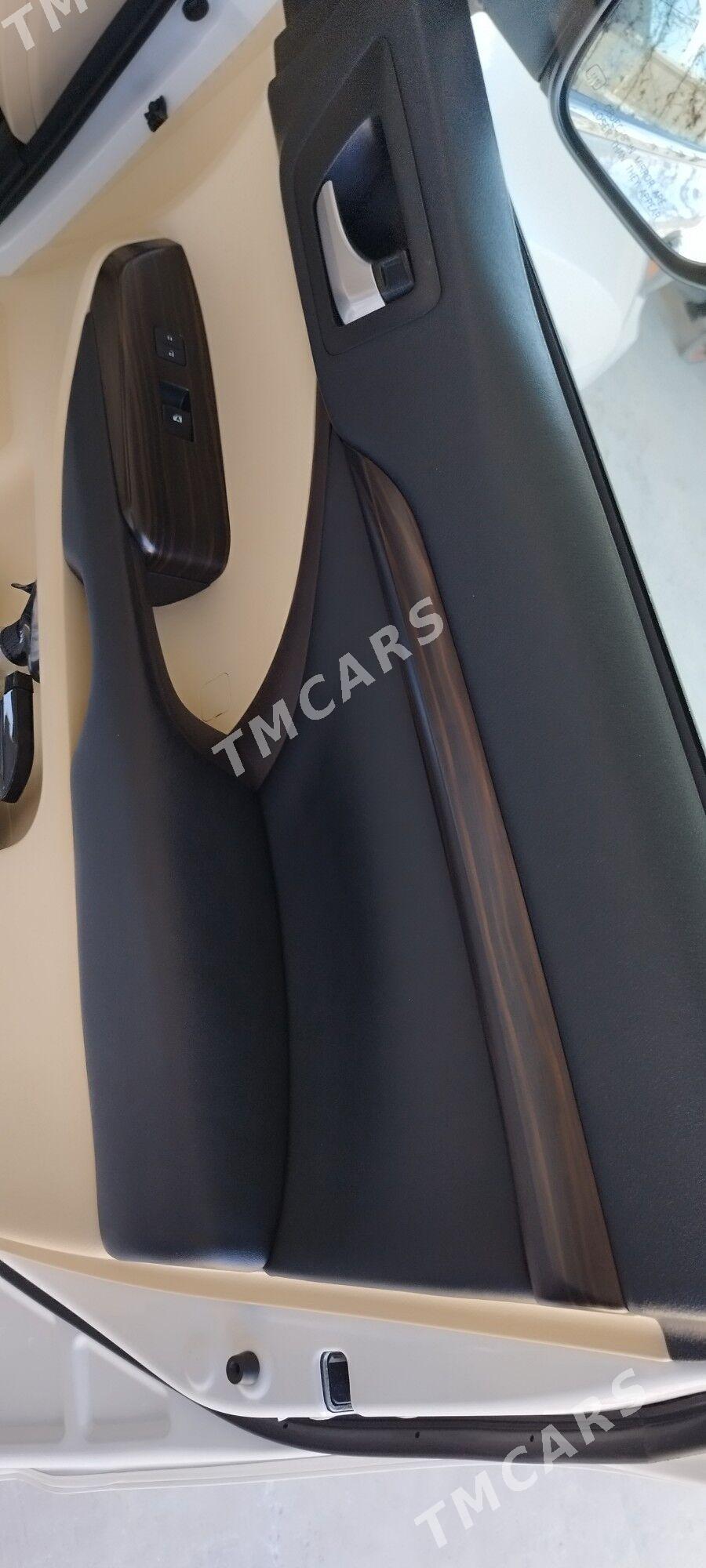 Toyota Highlander 2018 - 560 000 TMT - Дашогуз - img 2