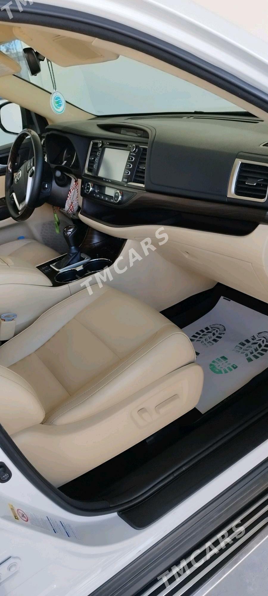Toyota Highlander 2018 - 560 000 TMT - Дашогуз - img 5