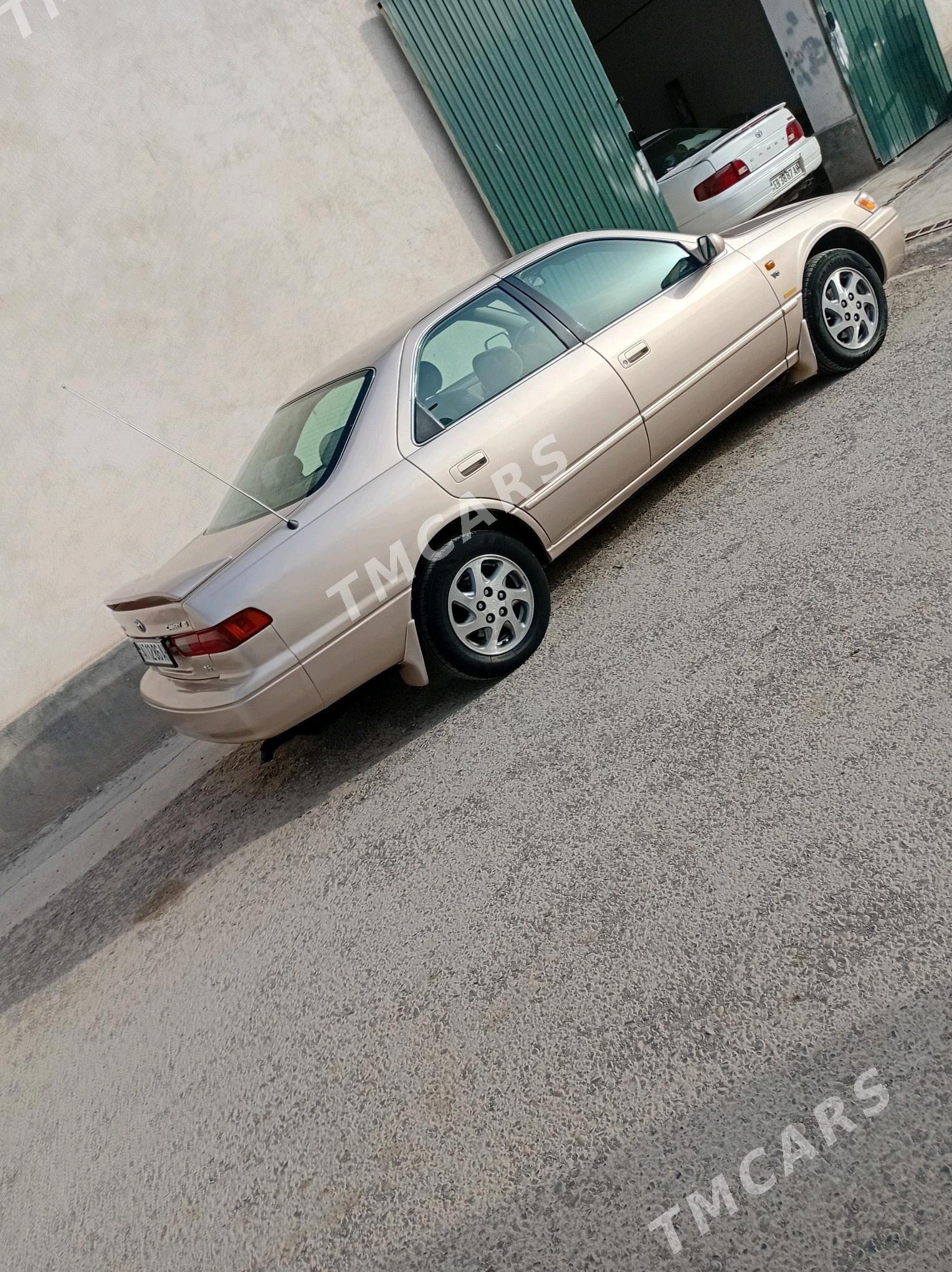 Toyota Camry 1998 - 125 000 TMT - Теджен - img 4