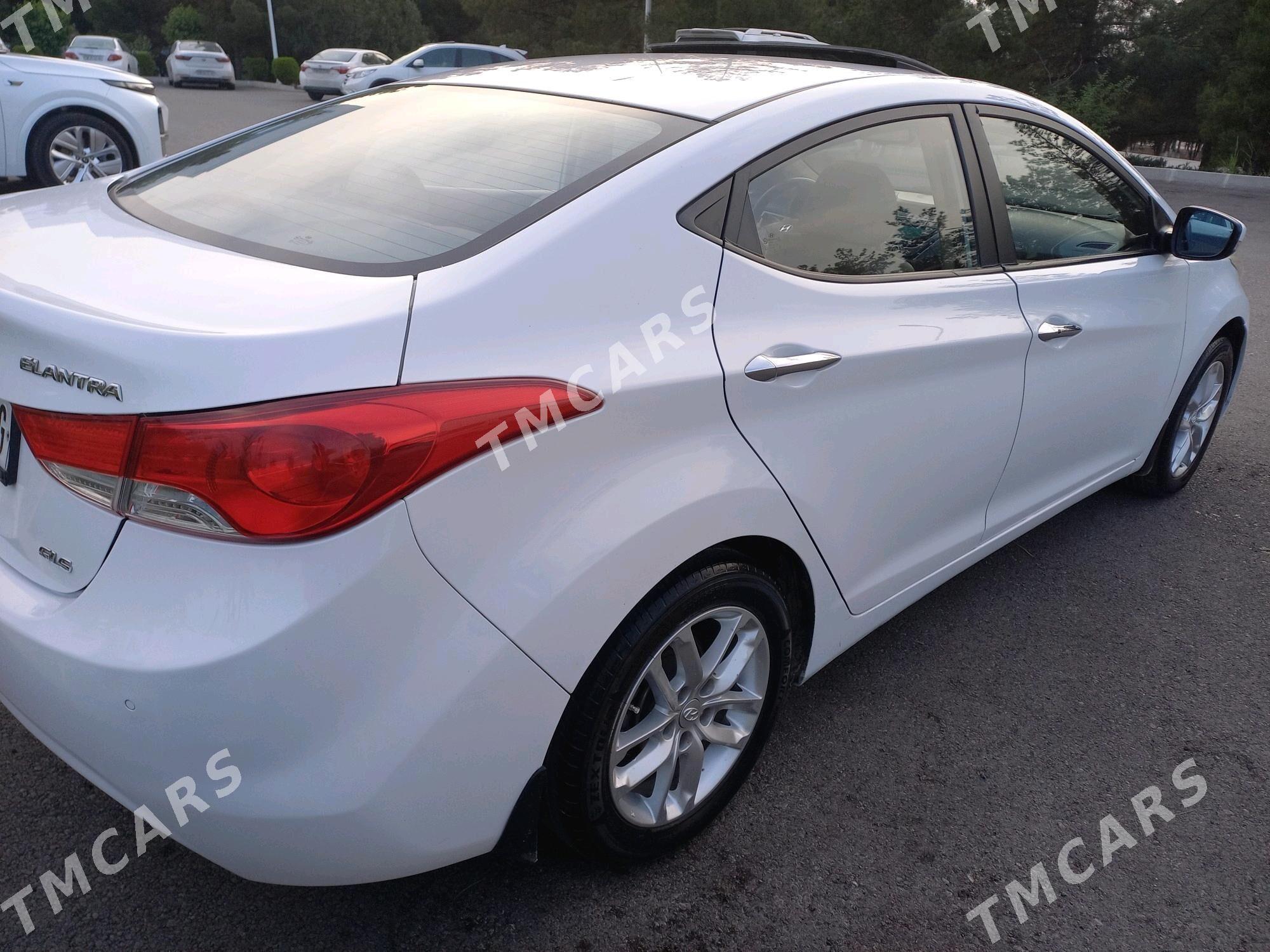 Hyundai Elantra 2013 - 165 000 TMT - Büzmeýin - img 5