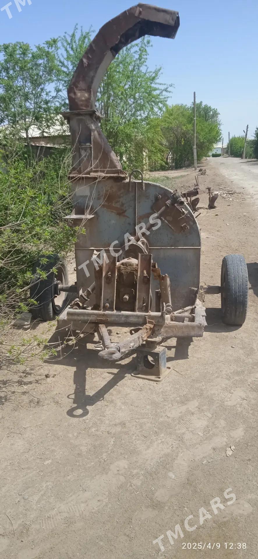Belarus 320 1986 - 20 000 TMT - Türkmengala - img 2