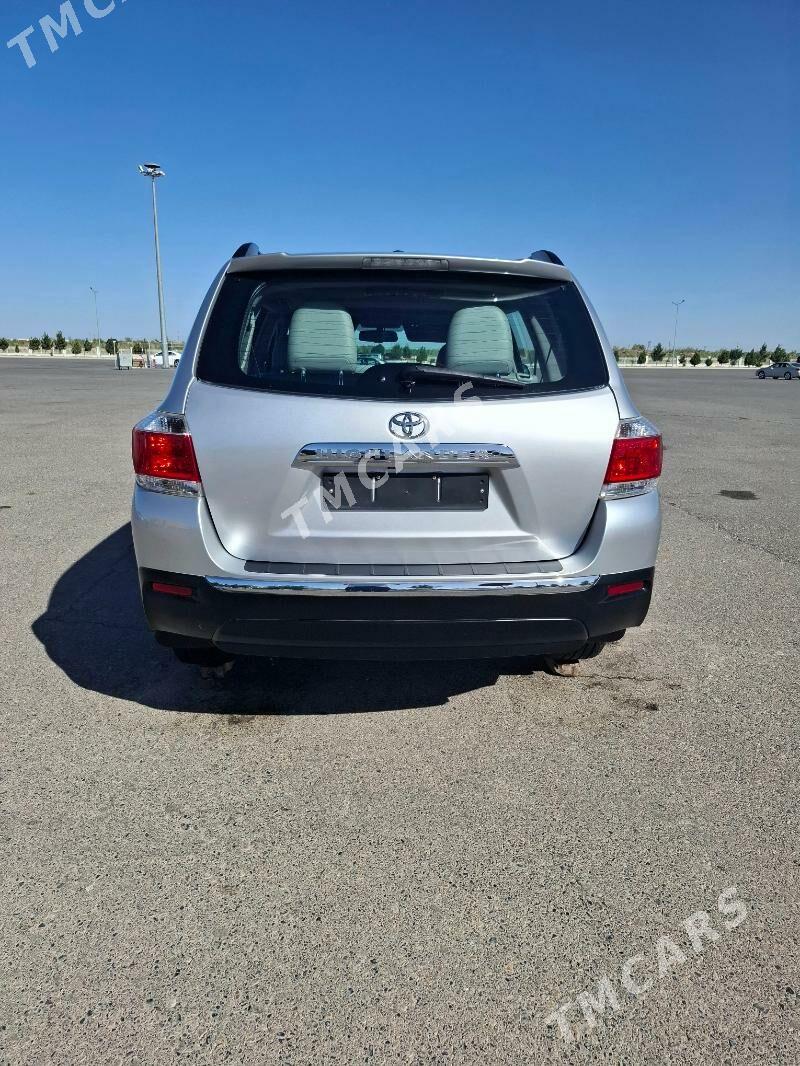 Toyota Highlander 2011 - 340 000 TMT - Туркменабат - img 9