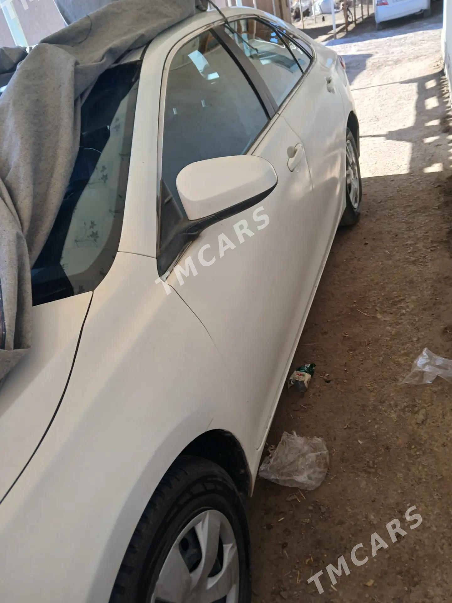 Toyota Camry 2016 - 200 000 TMT - Акдепе - img 5