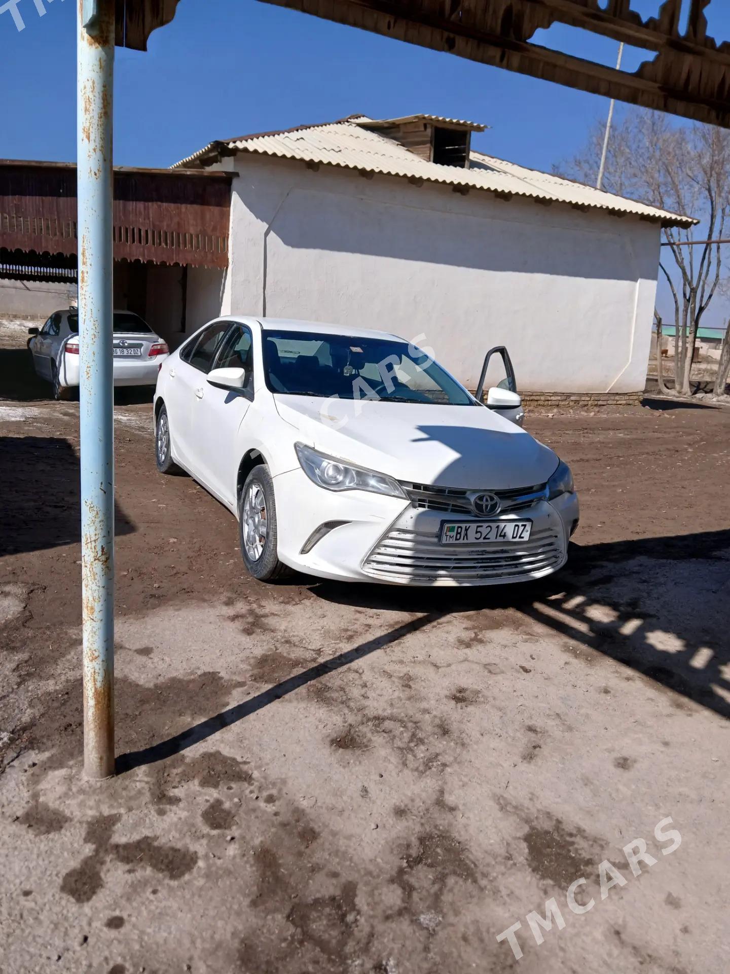 Toyota Camry 2016 - 200 000 TMT - Акдепе - img 6
